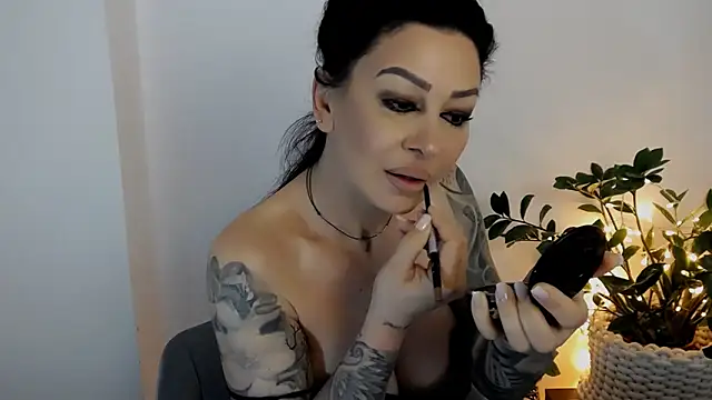 Xentthia online show from April 27, 2026, 2:37 pm