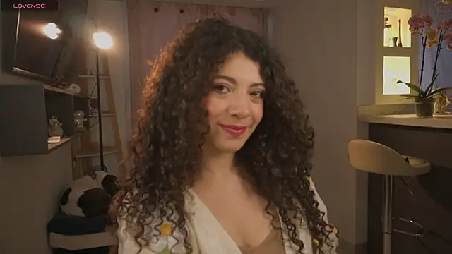 Snapshot of valeria_rosses chatting on June 1, 2026, 10:44 pm valeria rosses online show from June 1, 2026, 10:44 pm
