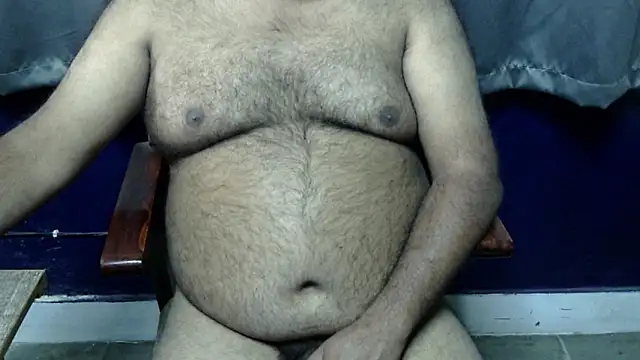 hairysubcub 70 online show from November 28, 2025, 5:21 am