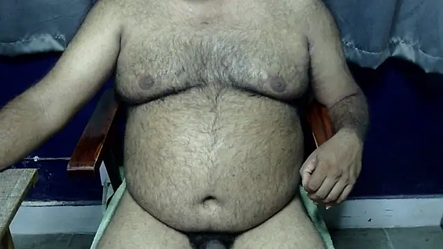 Snapshot of hairysubcub_70 chatting on July 17, 2026, 4:34 pm hairysubcub 70 online show from July 17, 2026, 4:34 pm