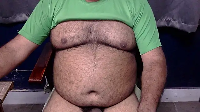 Snapshot of hairysubcub_70 chatting on July 18, 2026, 5:33 am hairysubcub 70 online show from July 18, 2026, 5:33 am