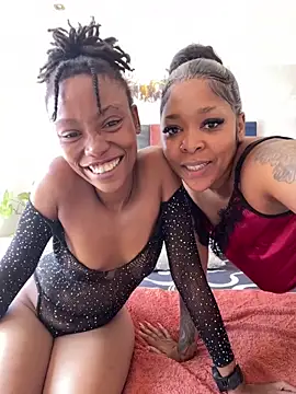sexyTHANDO online show from April 2, 2026, 9:51 am