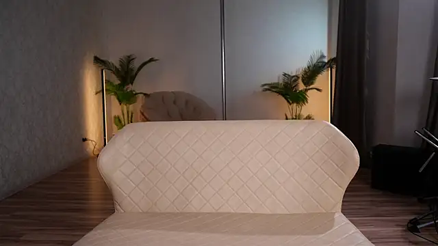 Snapshot of KittyCaitlin chatting on April 9, 2026, 1:27 am KittyCaitlin online show from April 9, 2026, 1:27 am