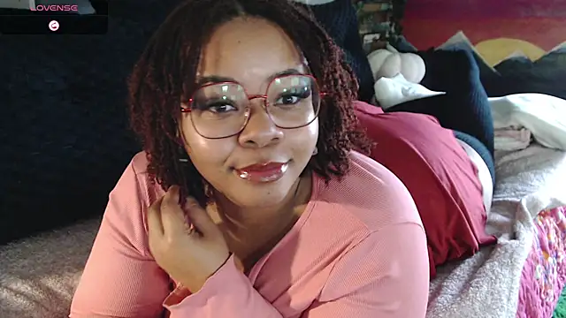 Snapshot of -khayaparker chatting on December 27, 2024, 6:53 pm -khayaparker online show from December 27, 2024, 6:53 pm