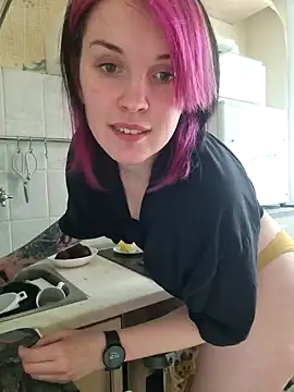 Snapshot of LazyTanukii chatting on December 10, 2024, 8:30 am LazyTanukii online show from December 10, 2024, 8:30 am