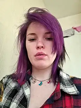 Snapshot of LazyTanukii chatting on February 5, 2025, 8:43 am LazyTanukii online show from February 5, 2025, 8:43 am