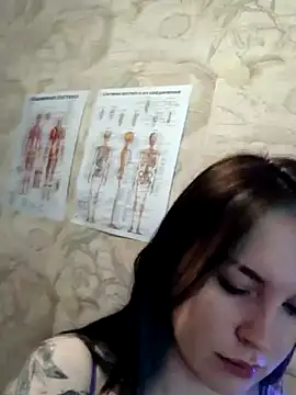 Snapshot of LazyTanukii chatting on November 25, 2025, 6:35 am LazyTanukii online show from November 25, 2025, 6:35 am