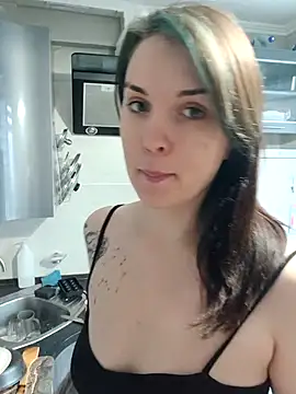 Snapshot of LazyTanukii chatting on November 26, 2025, 6:25 am LazyTanukii online show from November 26, 2025, 6:25 am