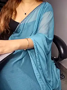 Snapshot of aliyaah_singh chatting on January 20, 2025, 10:48 pm aliyaah singh online show from January 20, 2025, 10:48 pm