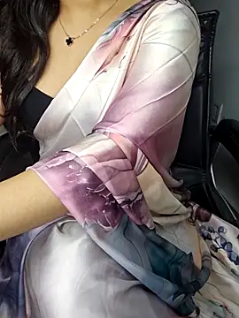 Snapshot of aliyaah_singh chatting on October 16, 2025, 5:47 pm aliyaah singh online show from October 16, 2025, 5:47 pm