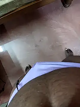 dinesh682 online show from April 9, 2026, 6:02 am