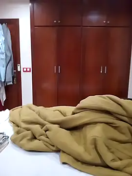 Snapshot of Queen_sousou chatting on February 20, 2025, 10:59 pm Queen sousou online show from February 20, 2025, 10:59 pm