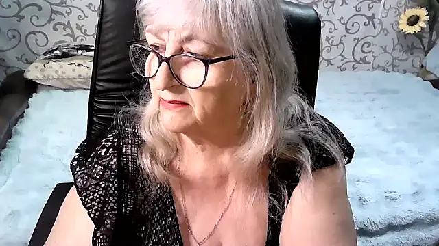 LolkaAlyss online show from September 12, 2025, 8:42 pm