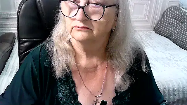 LolkaAlyss online show from June 9, 2026, 6:36 am