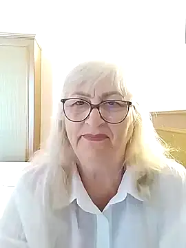 Snapshot of LolkaAlyss chatting on June 22, 2026, 1:52 pm LolkaAlyss online show from June 22, 2026, 1:52 pm