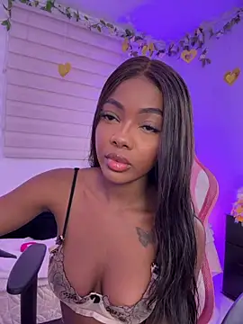 Vane Rossee online show from May 12, 2026, 11:24 pm
