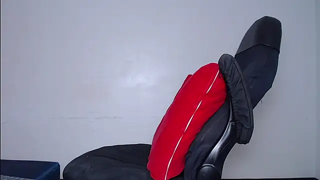 SweetLight online show from December 3, 2025, 9:57 pm