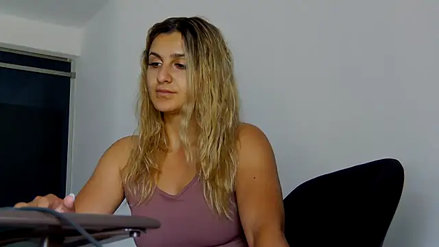 NicolePlay online show from July 19, 2026, 10:41 am