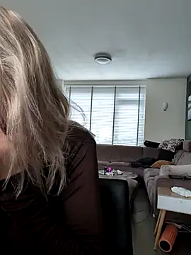 NaomiAndFriends online show from October 22, 2025, 9:20 am