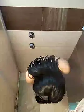 Snapshot of towers_j chatting on January 22, 2025, 12:49 pm towers j online show from January 22, 2025, 12:49 pm