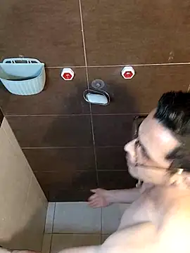 Snapshot of towers_j chatting on February 13, 2025, 5:44 pm towers j online show from February 13, 2025, 5:44 pm