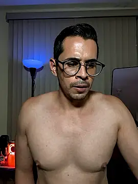 Snapshot of towers_j chatting on September 9, 2025, 3:06 am towers j online show from September 9, 2025, 3:06 am