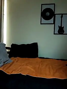 Snapshot of towers_j chatting on November 21, 2025, 4:38 pm towers j online show from November 21, 2025, 4:38 pm