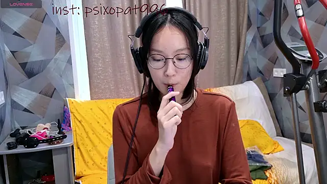 aliiiiiina online show from October 14, 2025, 6:47 am