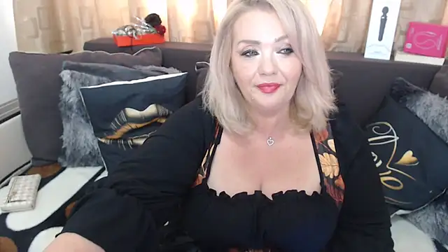 MsMelyssaxx online show from June 5, 2026, 4:08 am