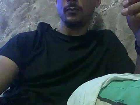 Snapshot of domigoodguy chatting on January 21, 2025, 4:32 am domigoodguy online show from January 21, 2025, 4:32 am