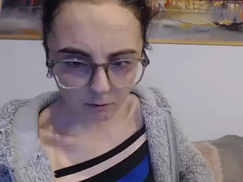 cleophee online show from February 4, 2025, 6:46 am