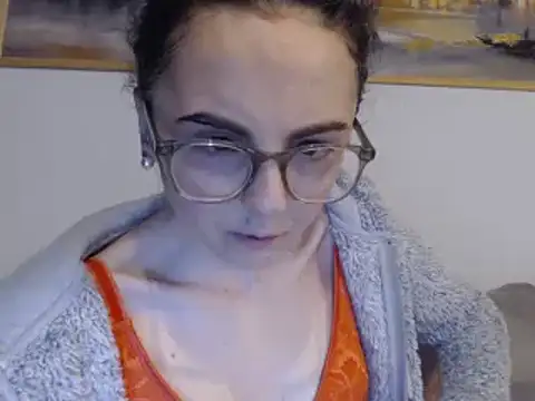 cleophee online show from February 6, 2025, 6:51 am