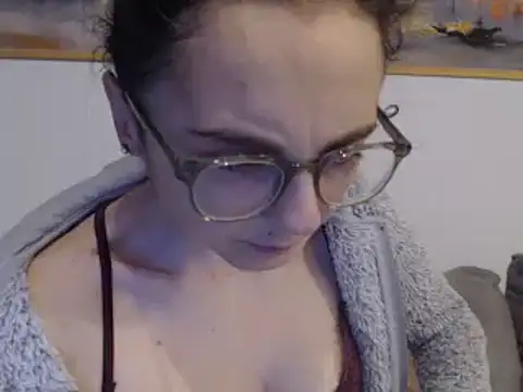 cleophee online show from February 24, 2025, 6:38 am