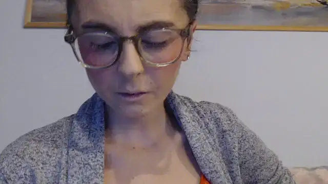 Snapshot of cleophee chatting on December 19, 2025, 6:53 am cleophee online show from December 19, 2025, 6:53 am