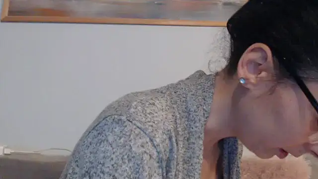 Snapshot of cleophee chatting on February 6, 2026, 6:51 am cleophee online show from February 6, 2026, 6:51 am