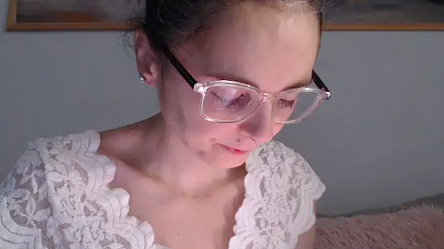 cleophee online show from June 22, 2026, 5:37 am