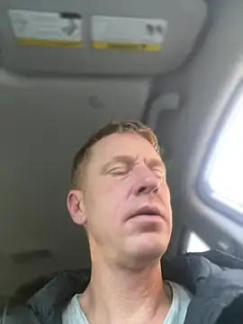 Dgamestrong online show from April 27, 2026, 1:53 pm