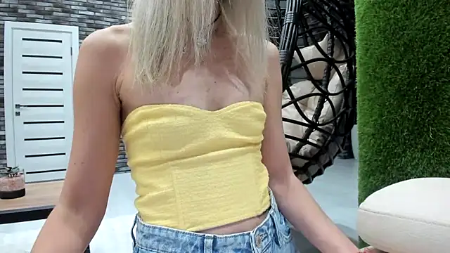 StarryHanna online show from April 29, 2026, 6:58 pm