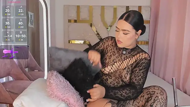 Snapshot of sophy_champagne chatting on July 9, 2026, 1:31 am sophy champagne online show from July 9, 2026, 1:31 am