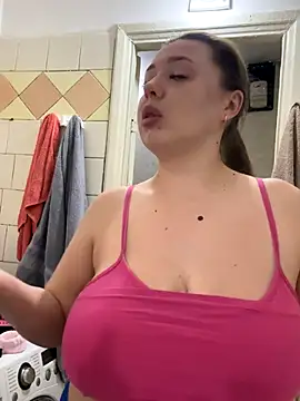 Snapshot of Sara_Slow chatting on September 25, 2025, 5:22 am Sara Slow online show from September 25, 2025, 5:22 am