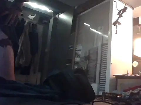 Snapshot of Slutviki69 chatting on October 27, 2025, 10:36 pm Slutviki69 online show from October 27, 2025, 10:36 pm