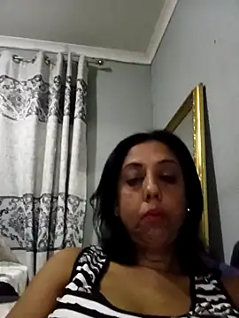 Mahi4luv online show from October 12, 2025, 11:37 pm