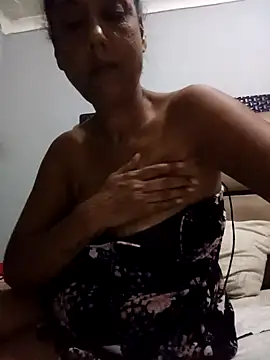 Mahi4luv online show from March 5, 2026, 10:39 pm