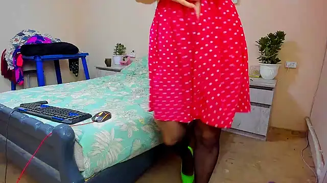 DUSSY PUSSY online show from July 25, 2026, 5:05 am
