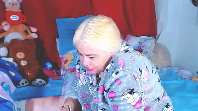 estrellita fugaz16x online show from November 14, 2025, 5:17 am