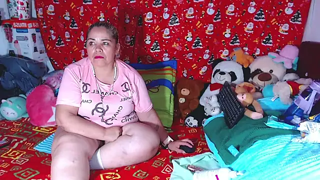 Snapshot of estrellita_fugaz16x chatting on May 14, 2026, 3:46 am estrellita fugaz16x online show from May 14, 2026, 3:46 am