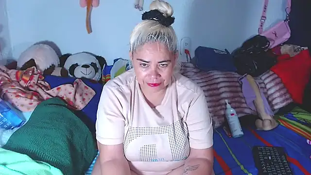 Snapshot of estrellita_fugaz16x chatting on July 26, 2026, 3:25 am estrellita fugaz16x online show from July 26, 2026, 3:25 am
