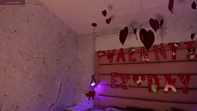 Snapshot of Maddysex_ chatting on February 5, 2025, 11:34 am Maddysex online show from February 5, 2025, 11:34 am