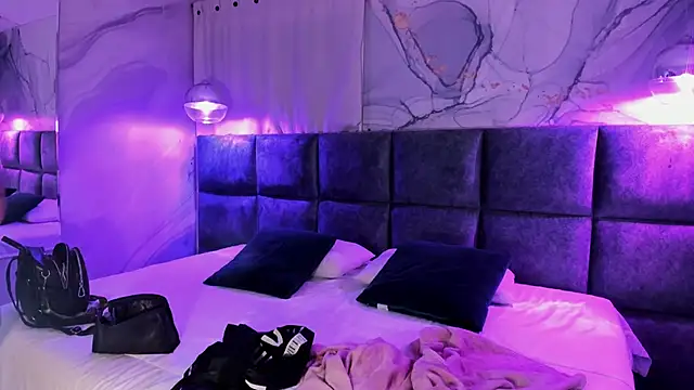 Snapshot of Maddysex_ chatting on March 12, 2025, 9:34 am Maddysex online show from March 12, 2025, 9:34 am