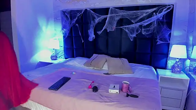 Snapshot of Maddysex_ chatting on October 20, 2025, 11:43 am Maddysex online show from October 20, 2025, 11:43 am